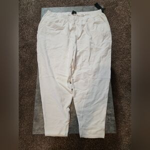 NWT Everyday Jane pants